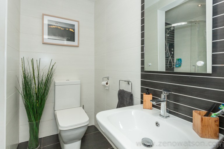 real-estate-zeno-watson-8973